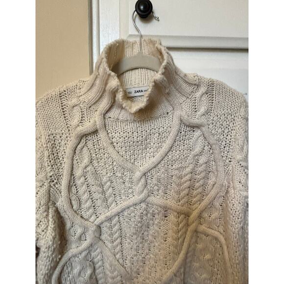 Zara Small Cream Sweater - Chunky Cable Knit - turtleneck - Picture 3 of 5